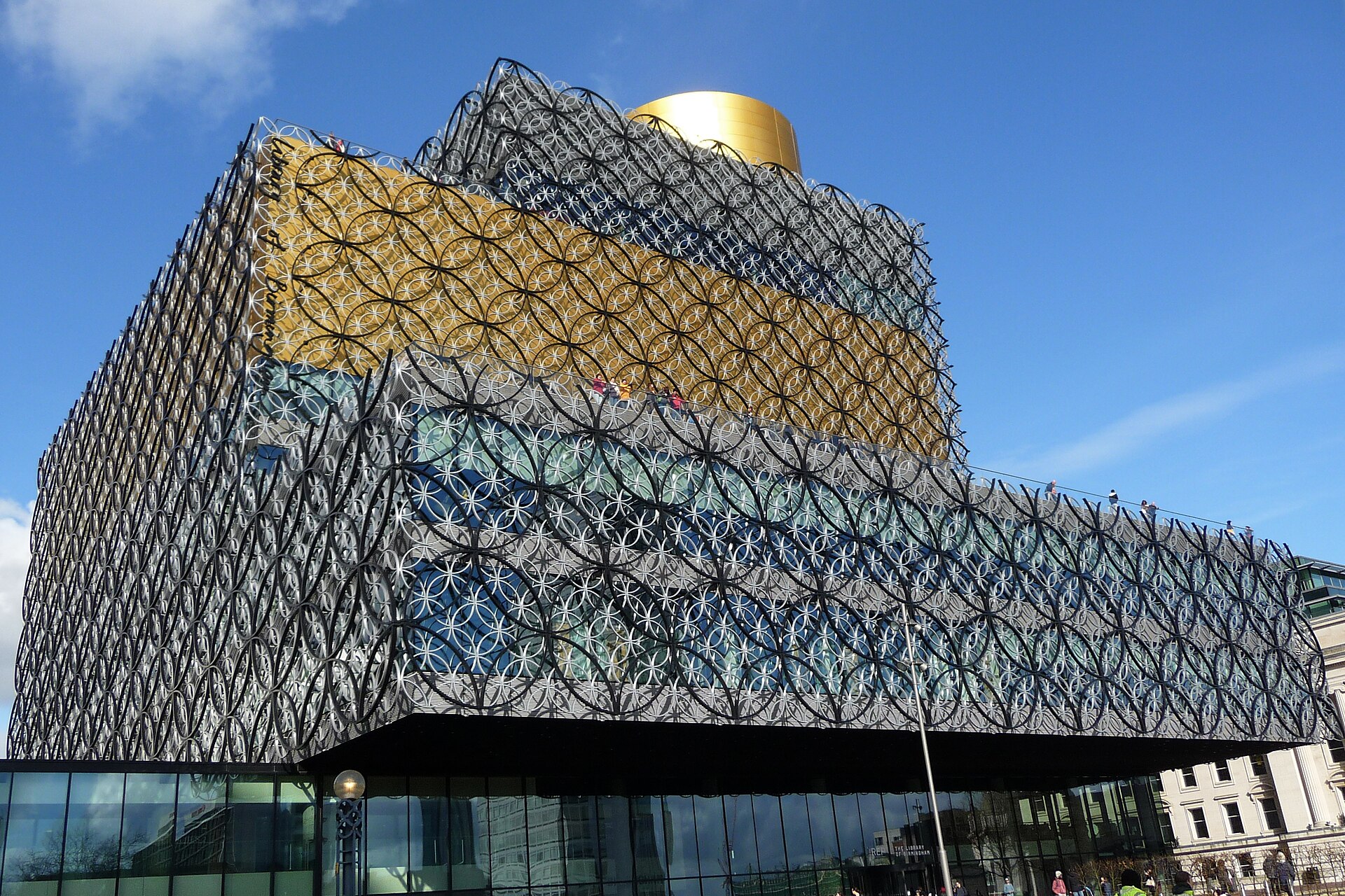 Library-of-Birmingham-oblique-crop